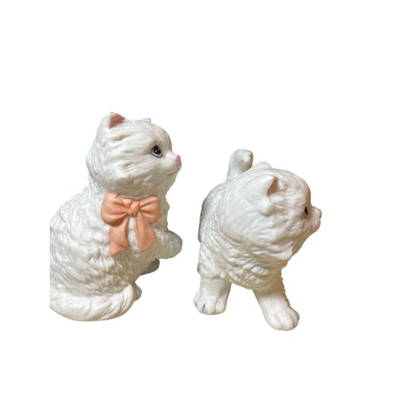 HOMCO White Persian Kittens Cats Figurines Pink Blue Bows Taiwan 1428 set of 2 - Picture 6 of 13